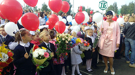 торжественная линейка.jpg